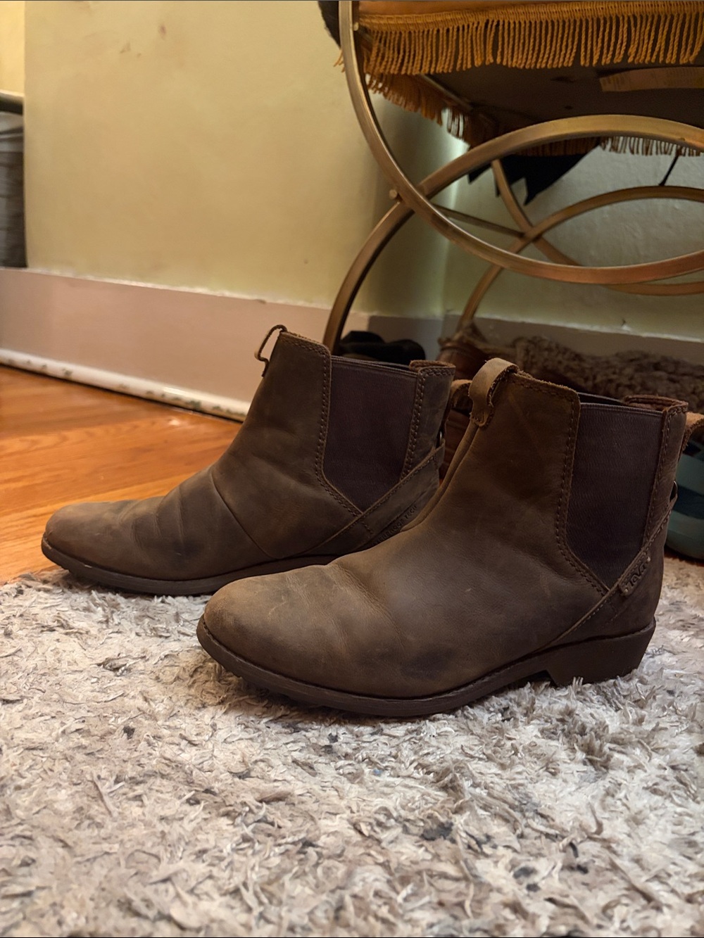Teva women’s size 7.5 Brown Leather Chelsea Boots
